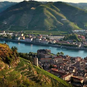 charmant-petit-f1.hotels-rhonealpes.com/