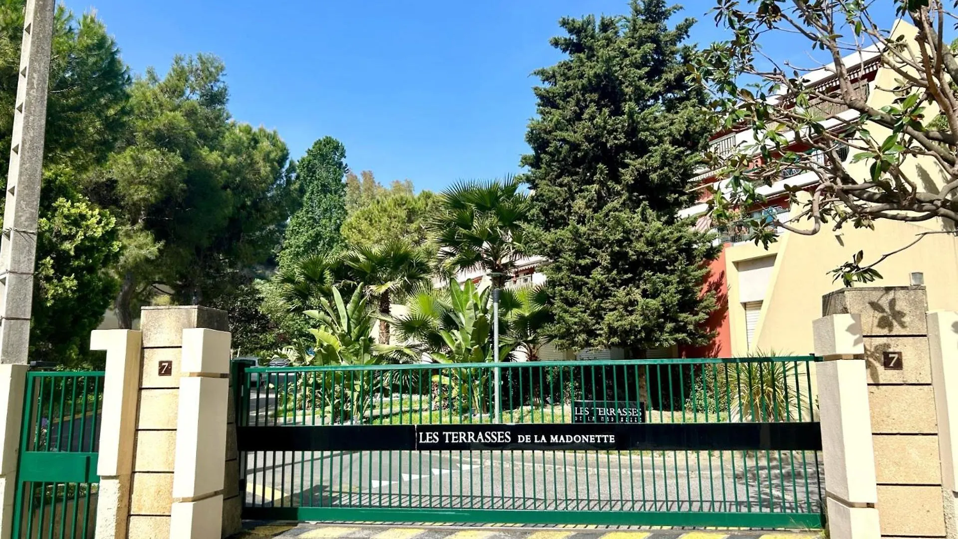 Appartement Luxe - 3 Pieces Avec Vue Mer, Piscine Et Tennis Nice