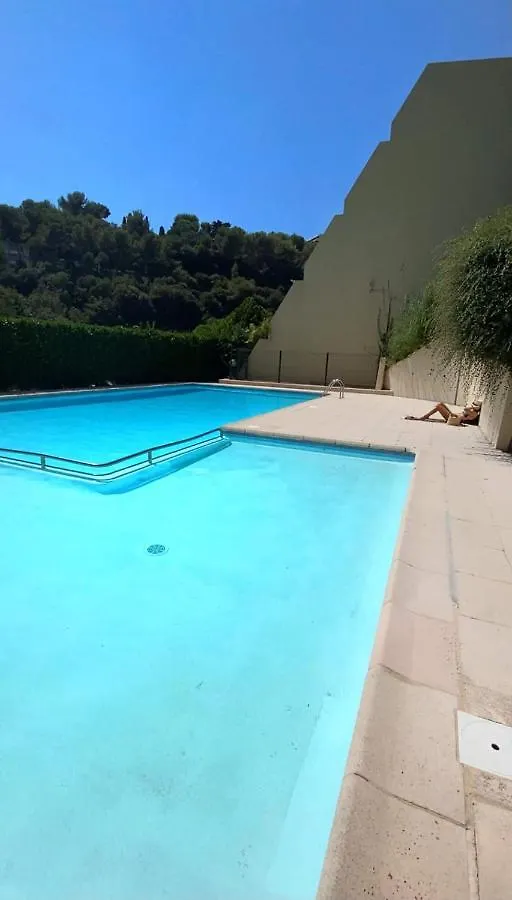 Appartement Luxe - 3 pièces avec vue mer, piscine et tennis Nice France